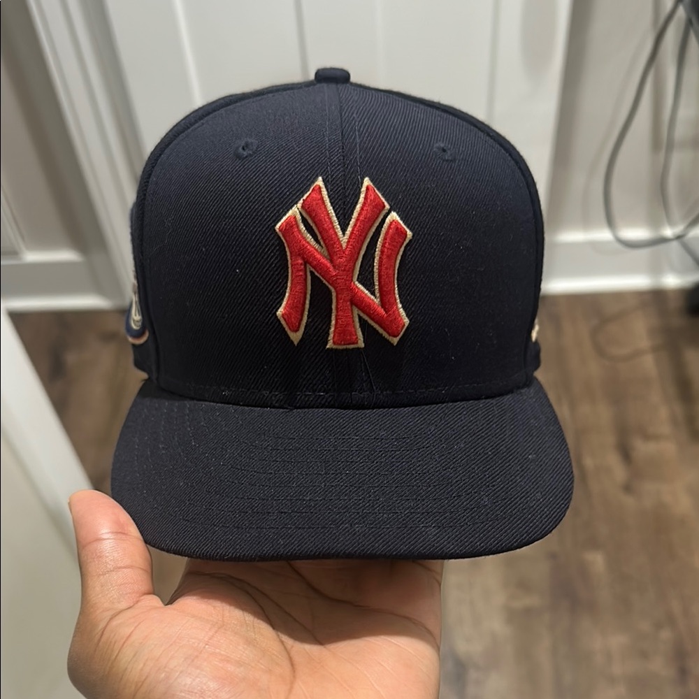 ‼️SOLD‼️New Era Navy and Red Cap